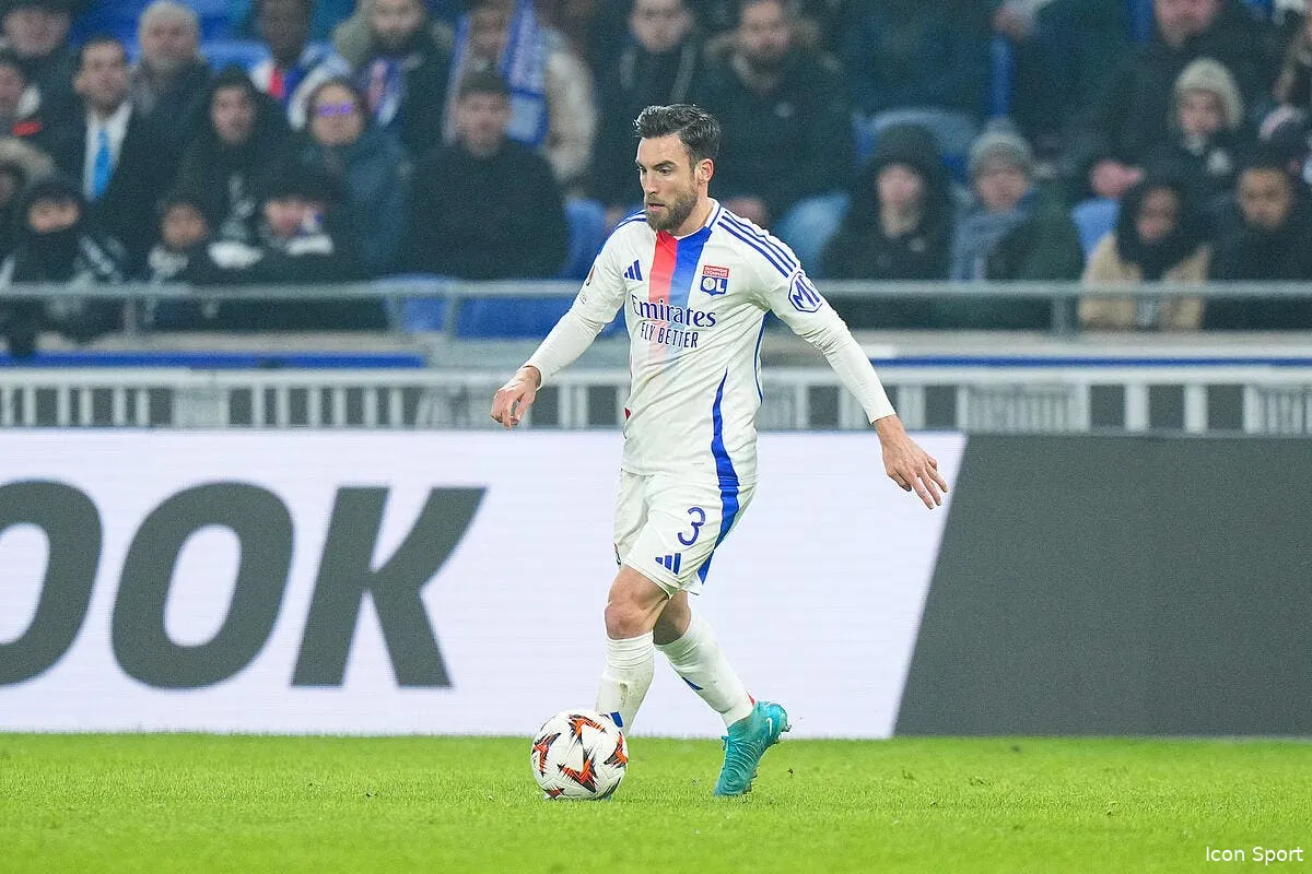 ol deux absents marquants face a montpellier officiel iconsport 247010 0070 386240