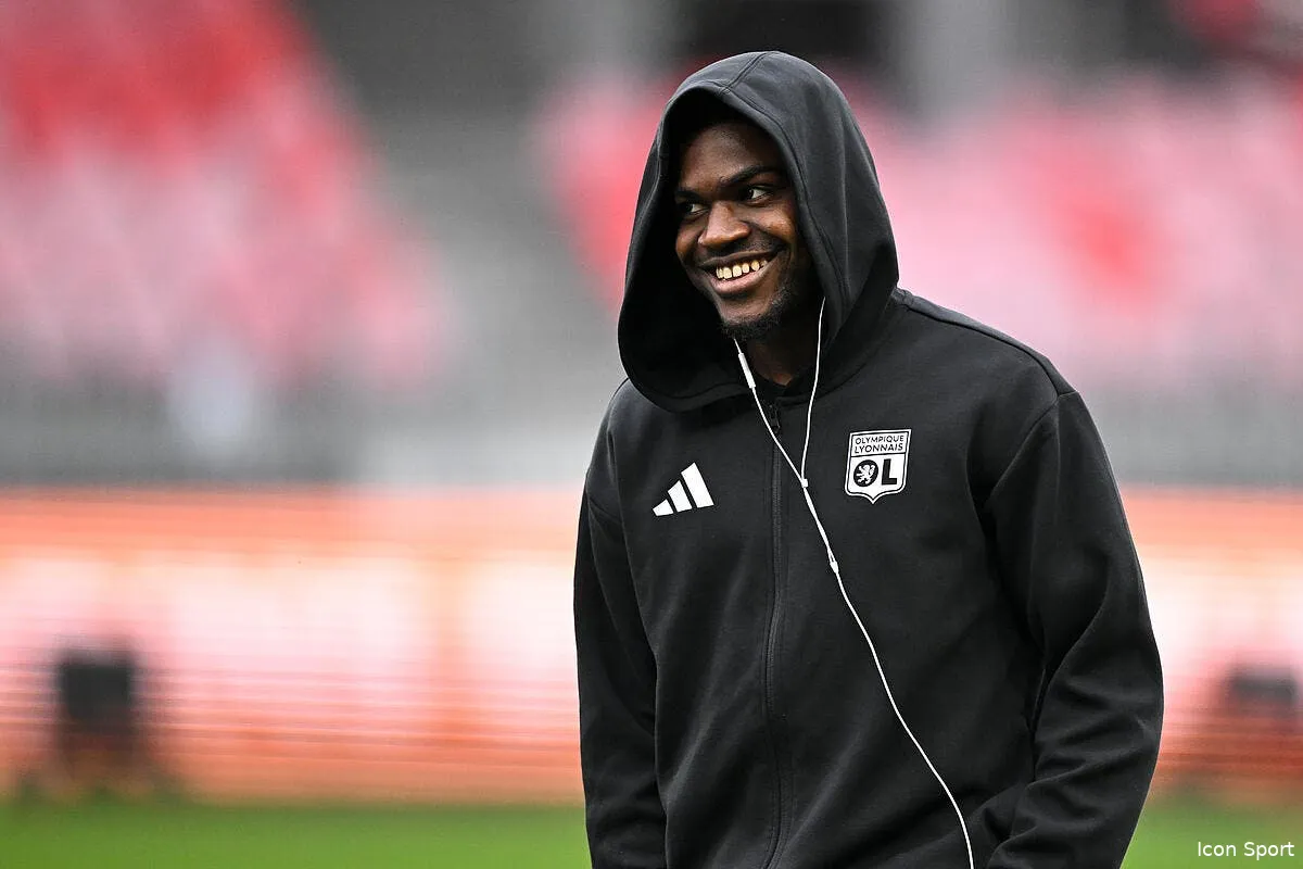 ol everton lance un message a nuamah iconsport 249653 0197 386987