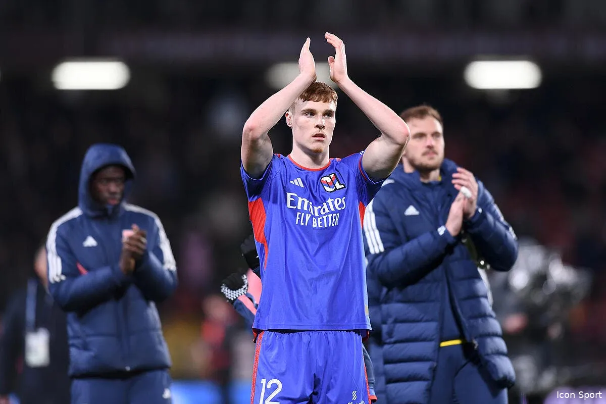 ol jake o brien sauve son chien en sautant dans un lac de lyon iconsport 191740 0300 372686