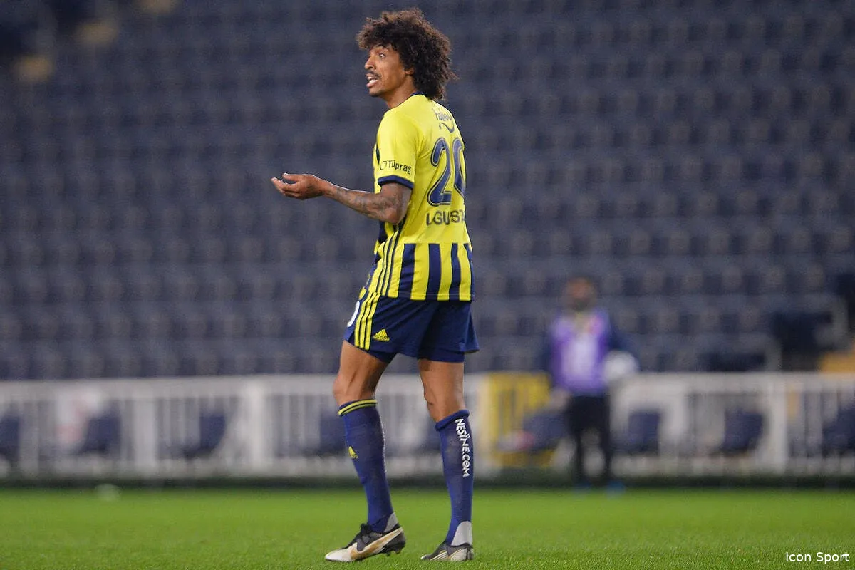 ol juninho a attendu le bon moment pour luiz gustavo luiz gustavo 10 318687