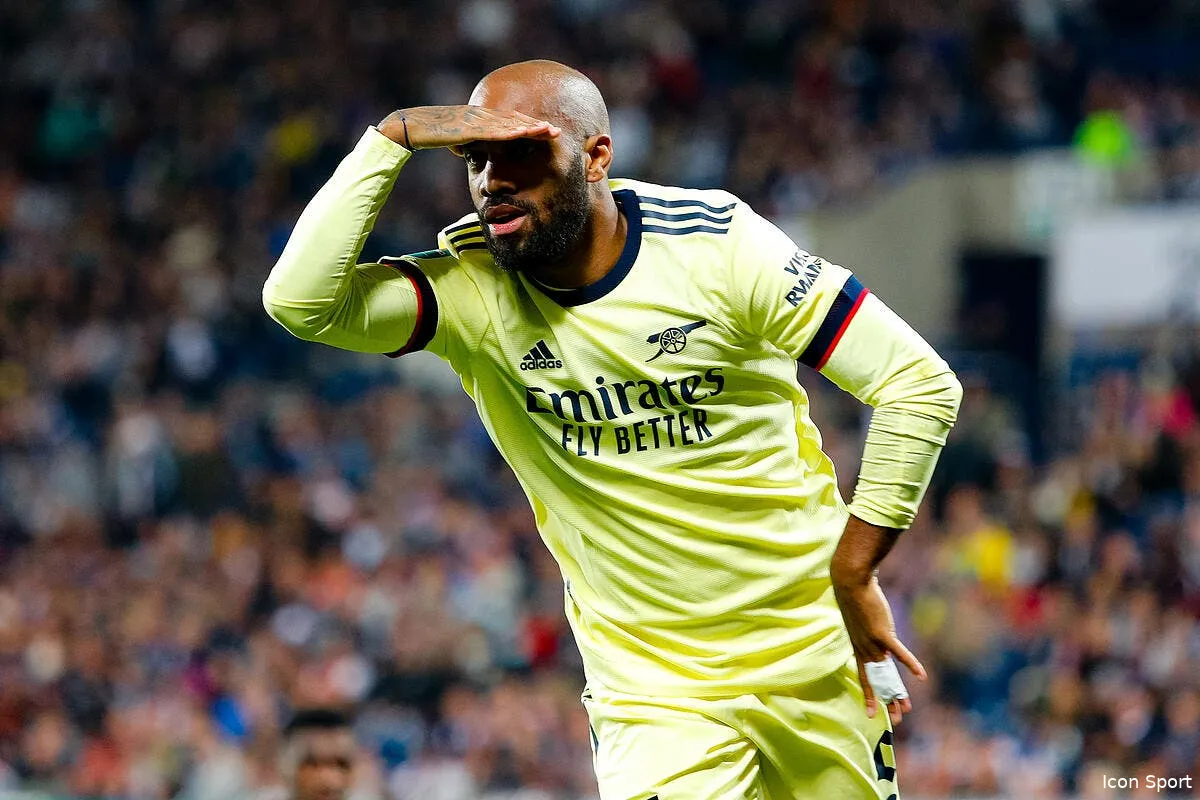 ol lacazette a lyon la fumeuse rumeur icon ap 12316706 322547