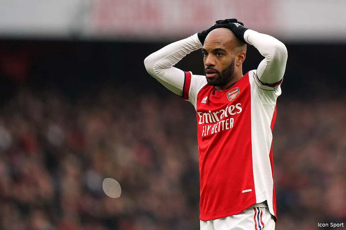 ol lacazette de retour lyon persiste et signe icon 023961 0032 334297