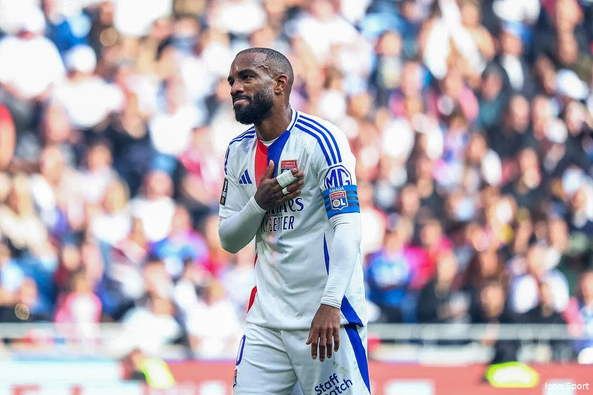 ol lacazette repris de volee il a depasse les bornes iconsport 241215 0095 1 382575