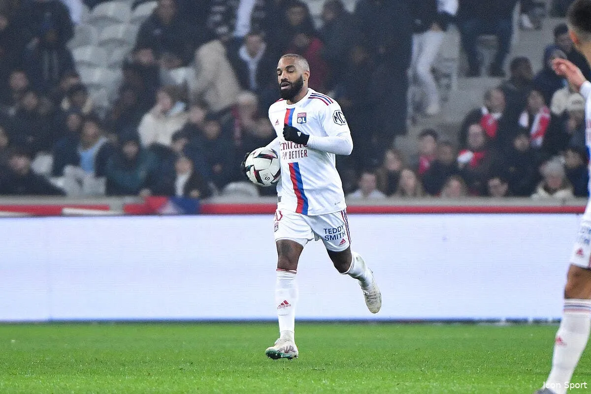 ol lacazette victime d une agression inattendue icon 10032023 arl 6460 357954