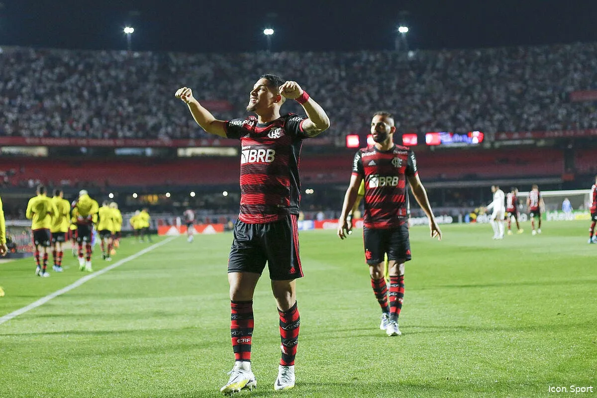 ol le dossier joao gomes vire au sketch icon zim20220824039 356027