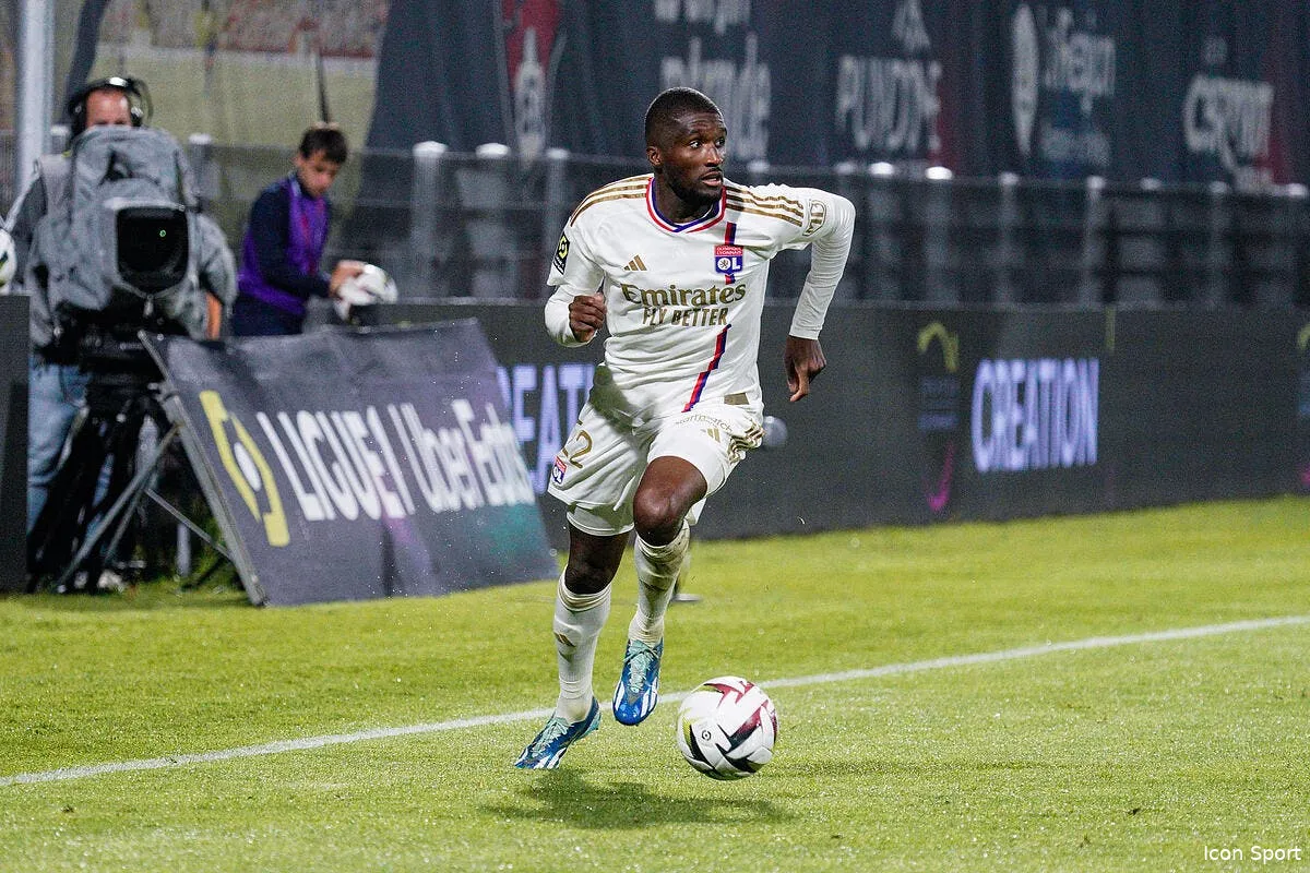 ol le mercato ne fait pas peur a clinton mata iconsport 221756 0111 378735