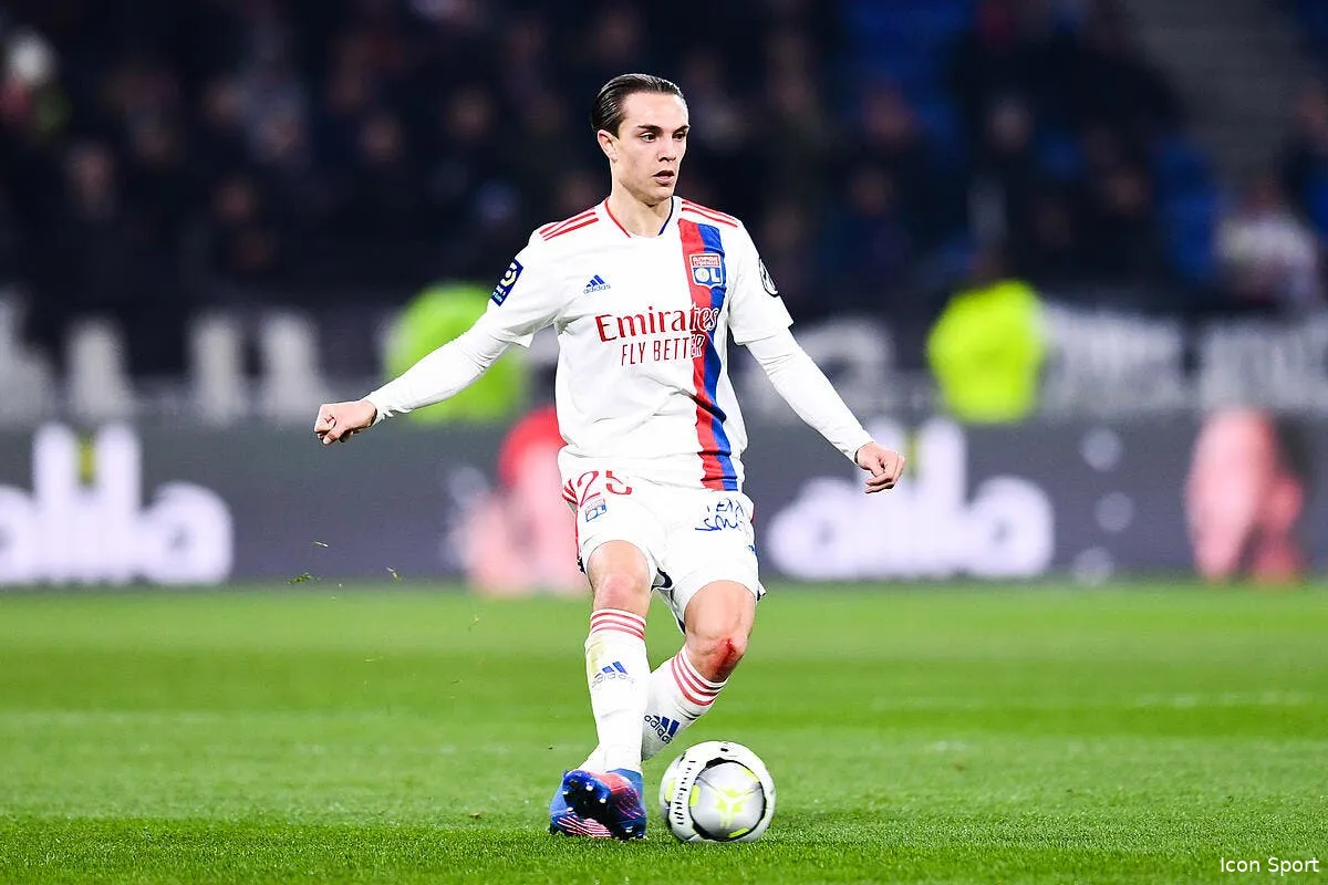 ol le nouveau role de caqueret seduitpeter bosz icon pl5 5134 348717