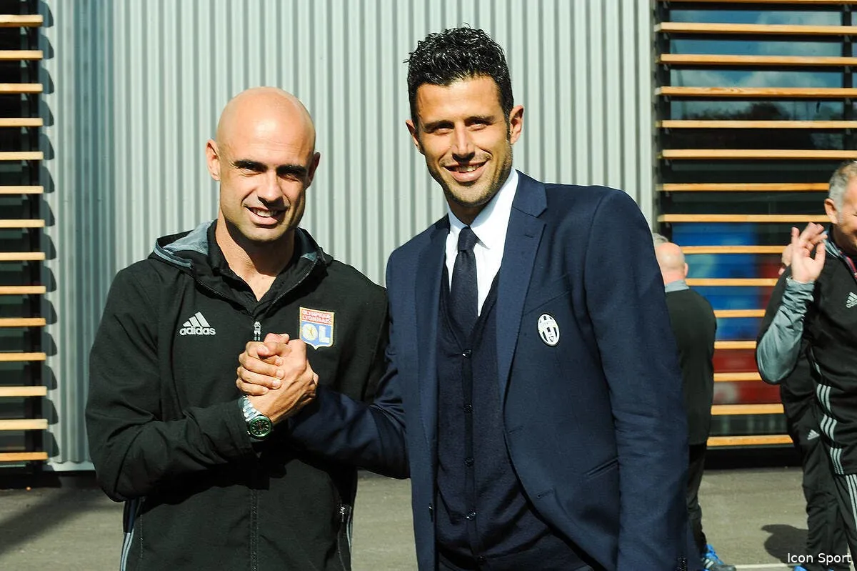 ol le policier cris matraque john textor icon jpt 181016 01 03 367868