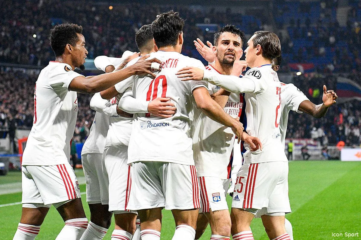 ol leo dubois sort le gros match et le geste polemique icon sac7721 2 337053