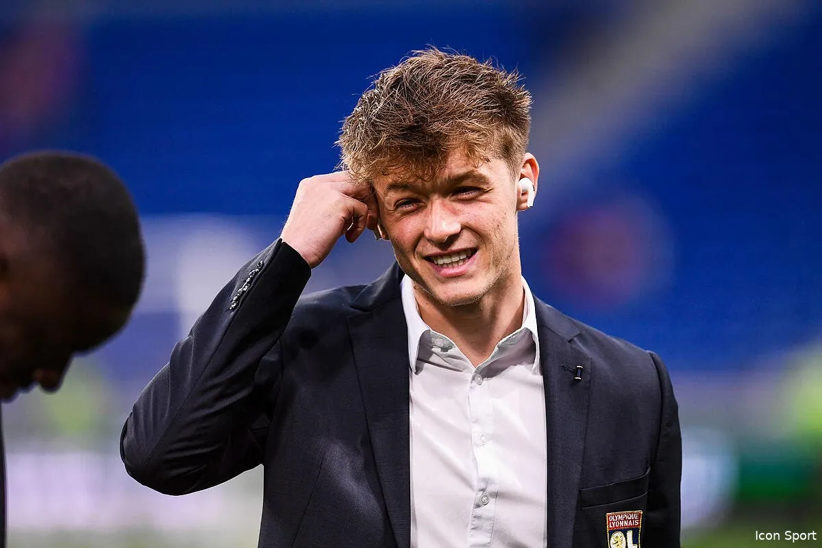 ol lepenant reste finalement a lyon icon pl5 2743 364928