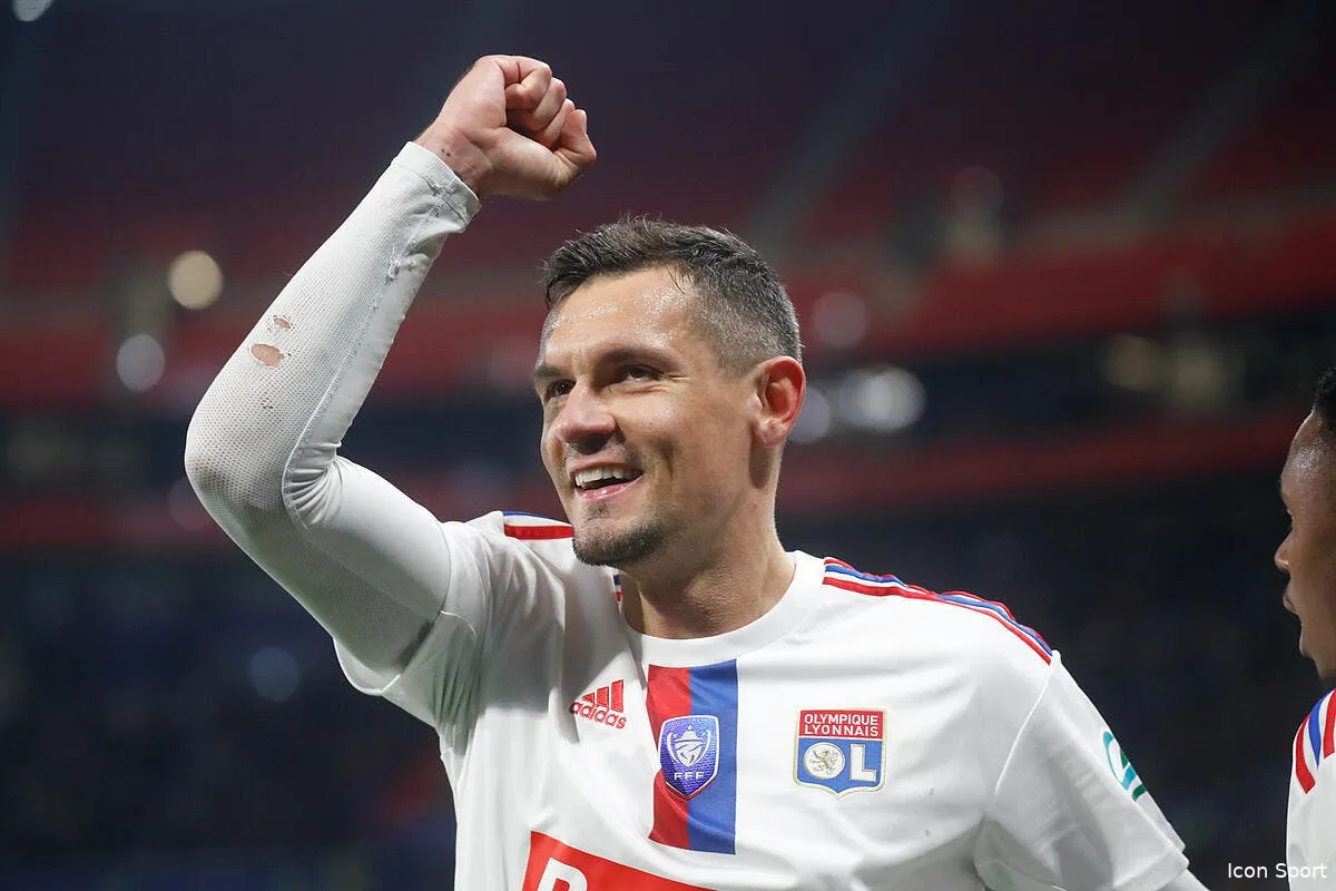 ol lovren revenu pour mater la jeunesse icon 25i8794 357723