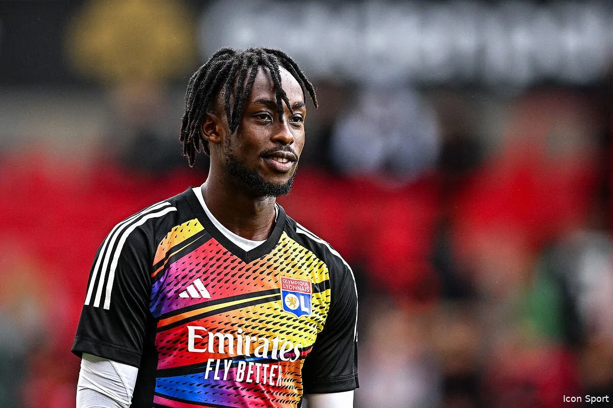 ol lyon a trouve la doublure de lacazette icon bap 230723 93 085 364164