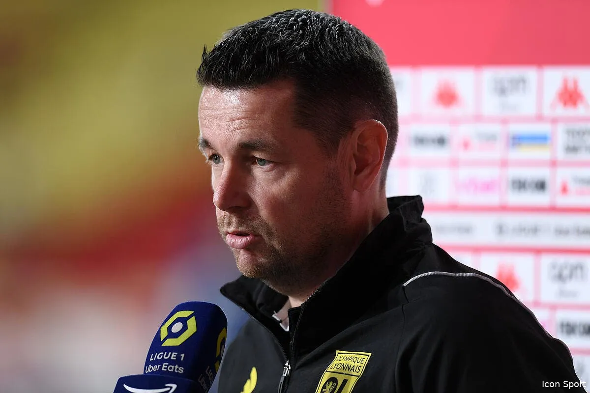 ol lyon fait une belle fleur aux journalistes icon pl5 2981 370440