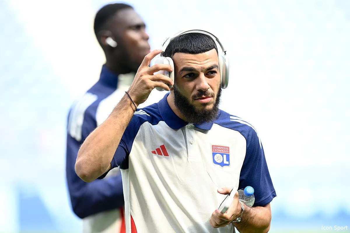 ol mikautadze a la table de lacazette les fans ont parle iconsport 237594 0018 380914