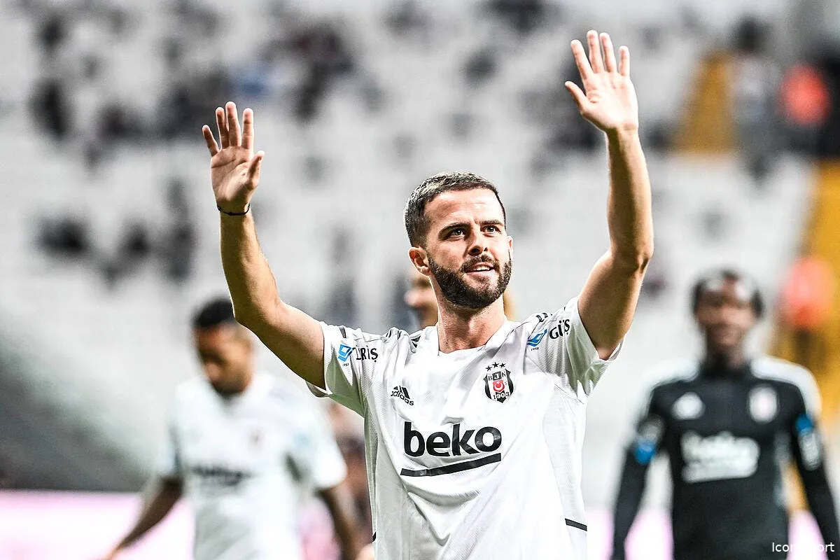 ol miralem pjanic encore un enorme coup pour lyon icon seskim fc besiktas v yenimalatyaspor 110921 23 344945