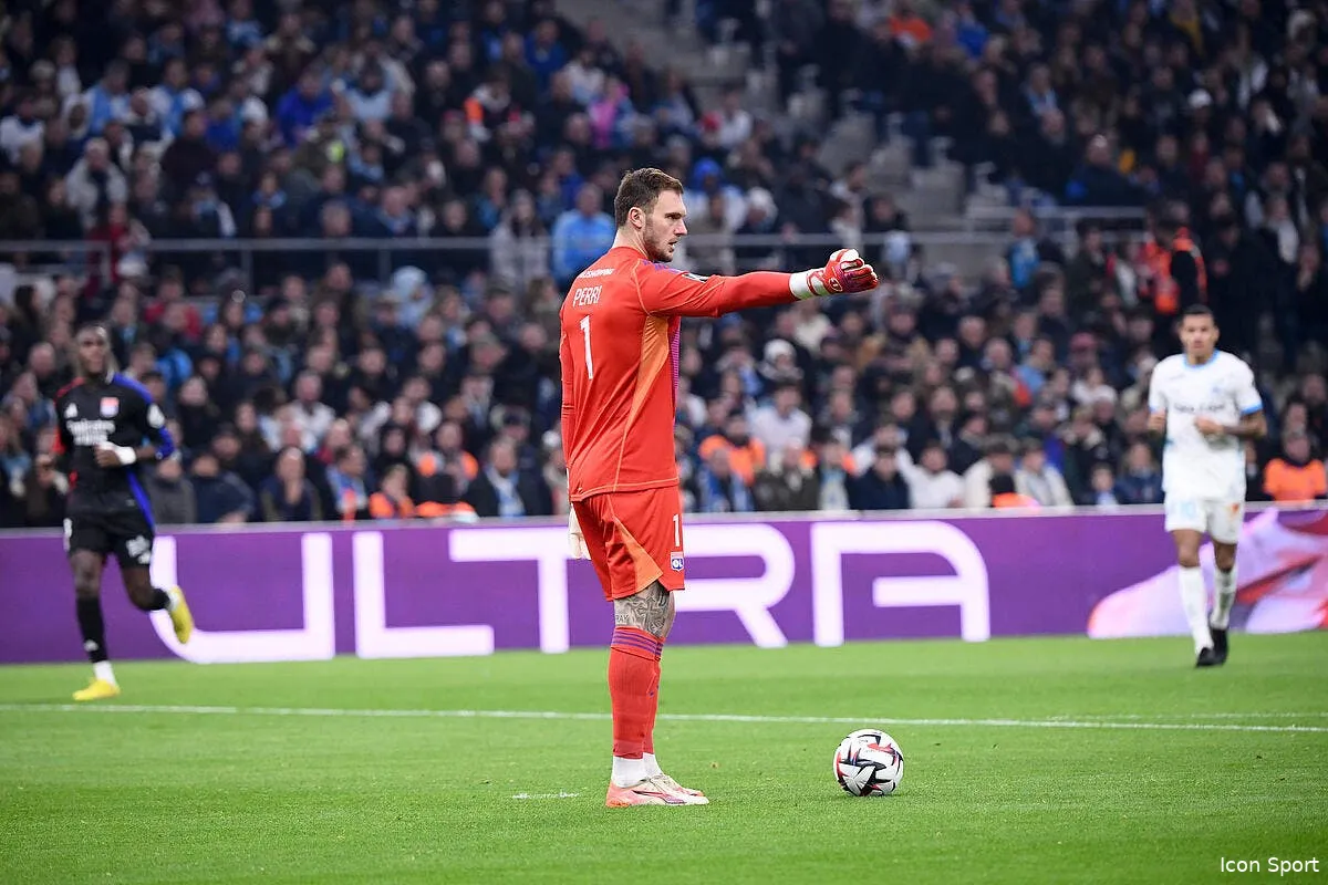 ol newcastle le drague lucas perri est chaud iconsport 251247 0152 388102