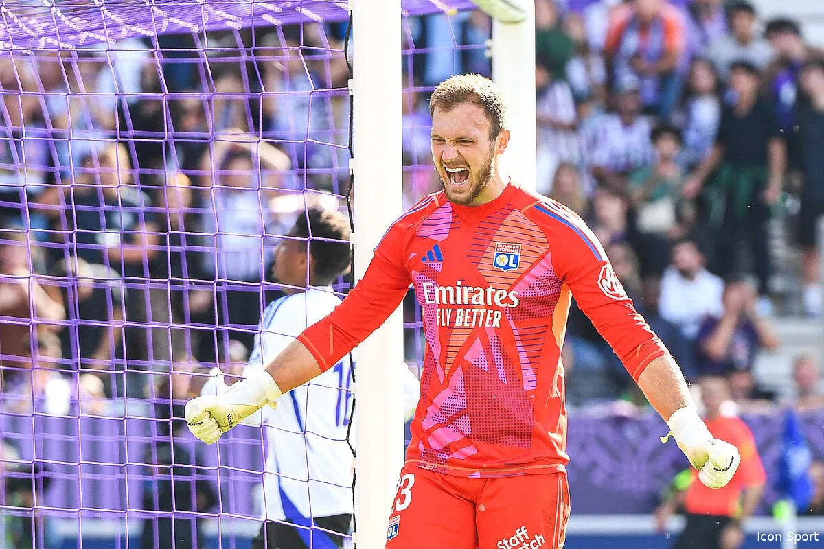 ol perri et mata font taire les haters walid acherchour adore iconsport 240503 0238 381859