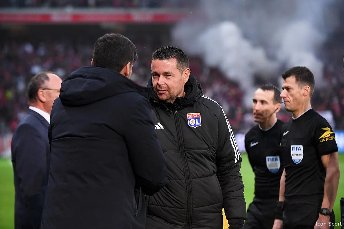 ol pierre sage lance un avertissement a ses joueurs iconsport 219489 0487 375770