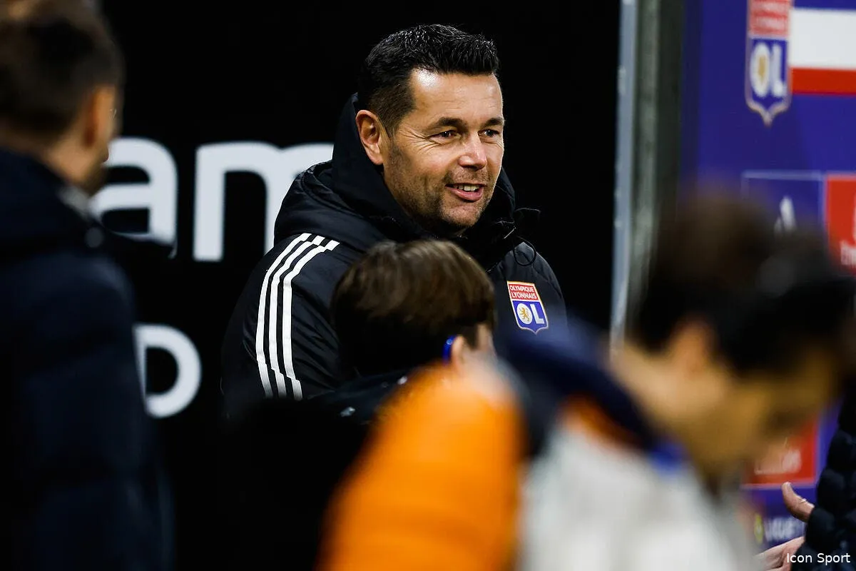 ol pierre sage prolonge jusqu en fin de saison avec un cadeau en plus icon w8a6528 369677