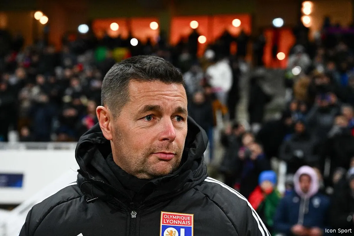 ol pierre sage revele son premier groupe post mercato icon dib 190124 10 04 371493