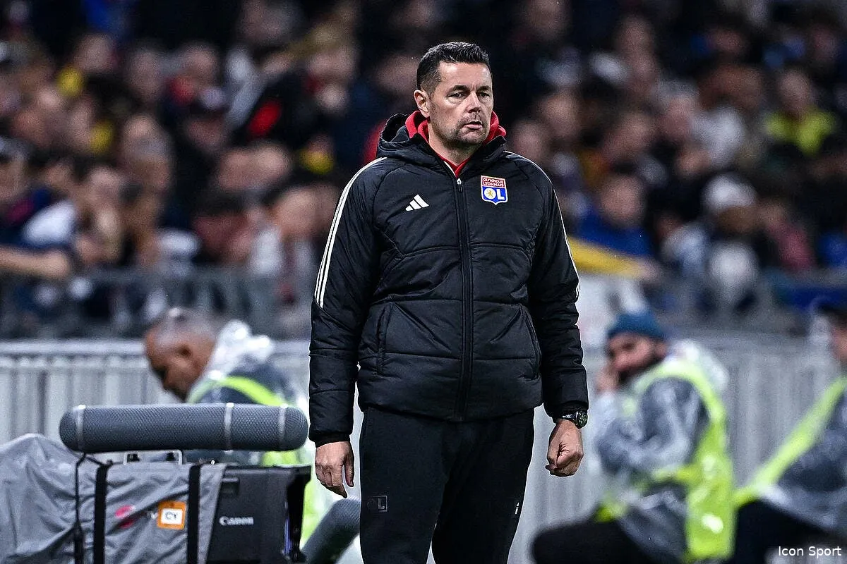 ol pierre sage victime d une sale accusation a lyon iconsport 242619 0153 383092