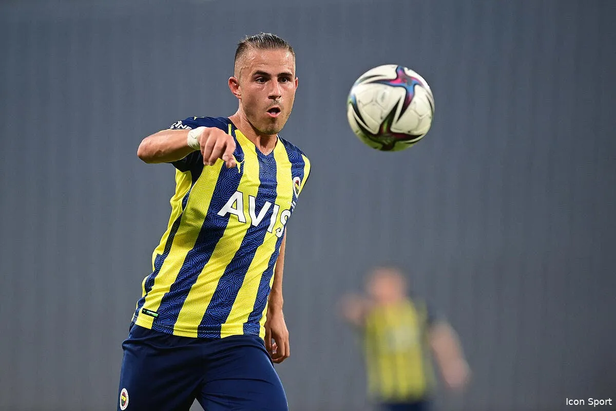 ol pour dimitrios pelkas lyon insiste icon seskim hc fenerbahce v dynamokiev 040821 97 320993