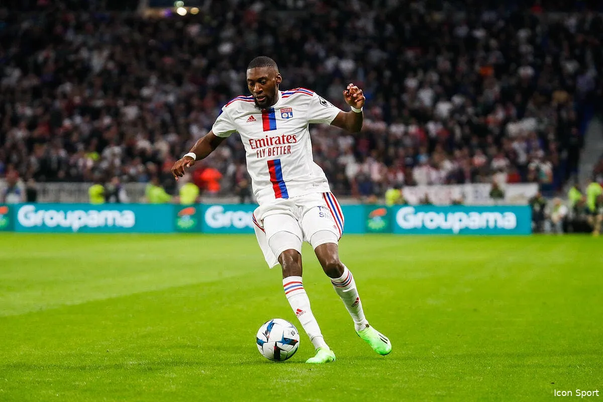 ol psg deux lyonnais prennent cher apres la defaite icon 25i8571 350795