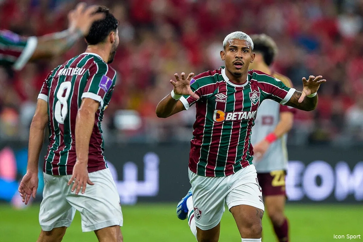 ol textor recale pour un buteur bresilien a 10 me icon kha3243 370055