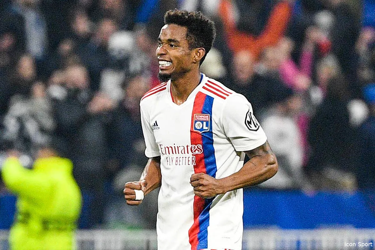 ol thiago mendes repond aux attaques incessantes icon cas3611 3 337133