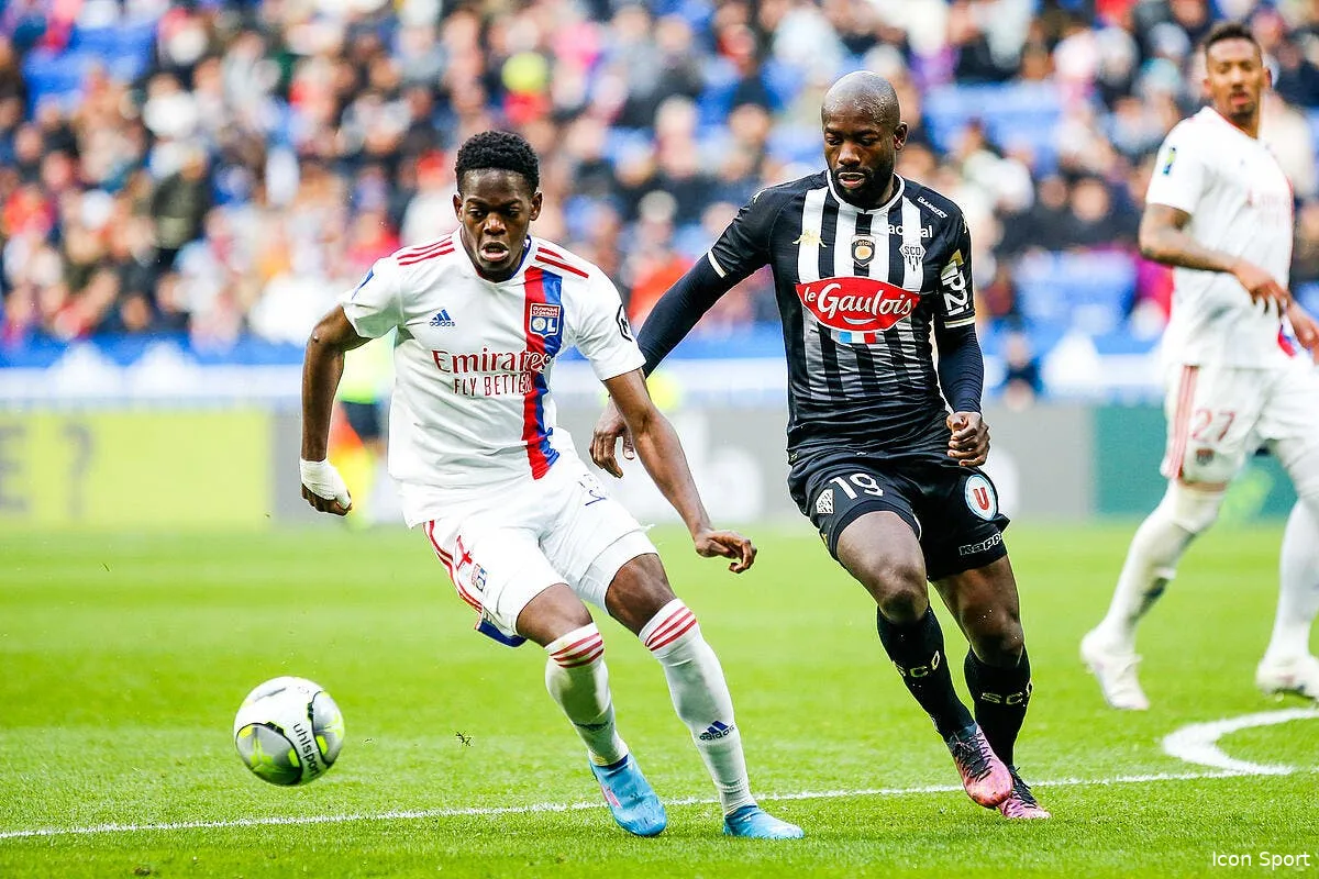 ol tout est a jeter seuls trois lyonnais sont epargnes icon d1r7305 1 342325