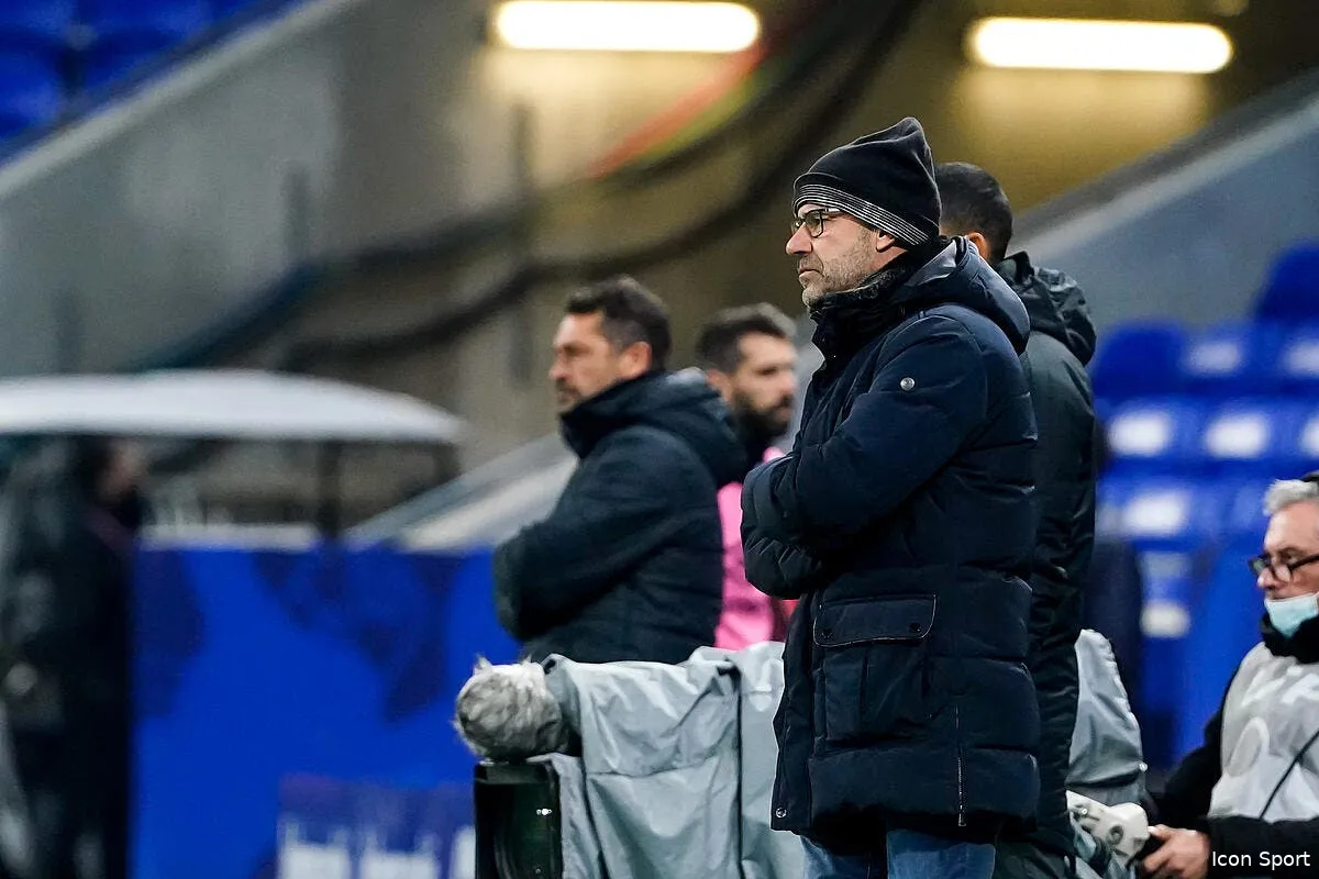 ol trop c est trop peter bosz menace a lyon icon 01122021 pf16291 329317