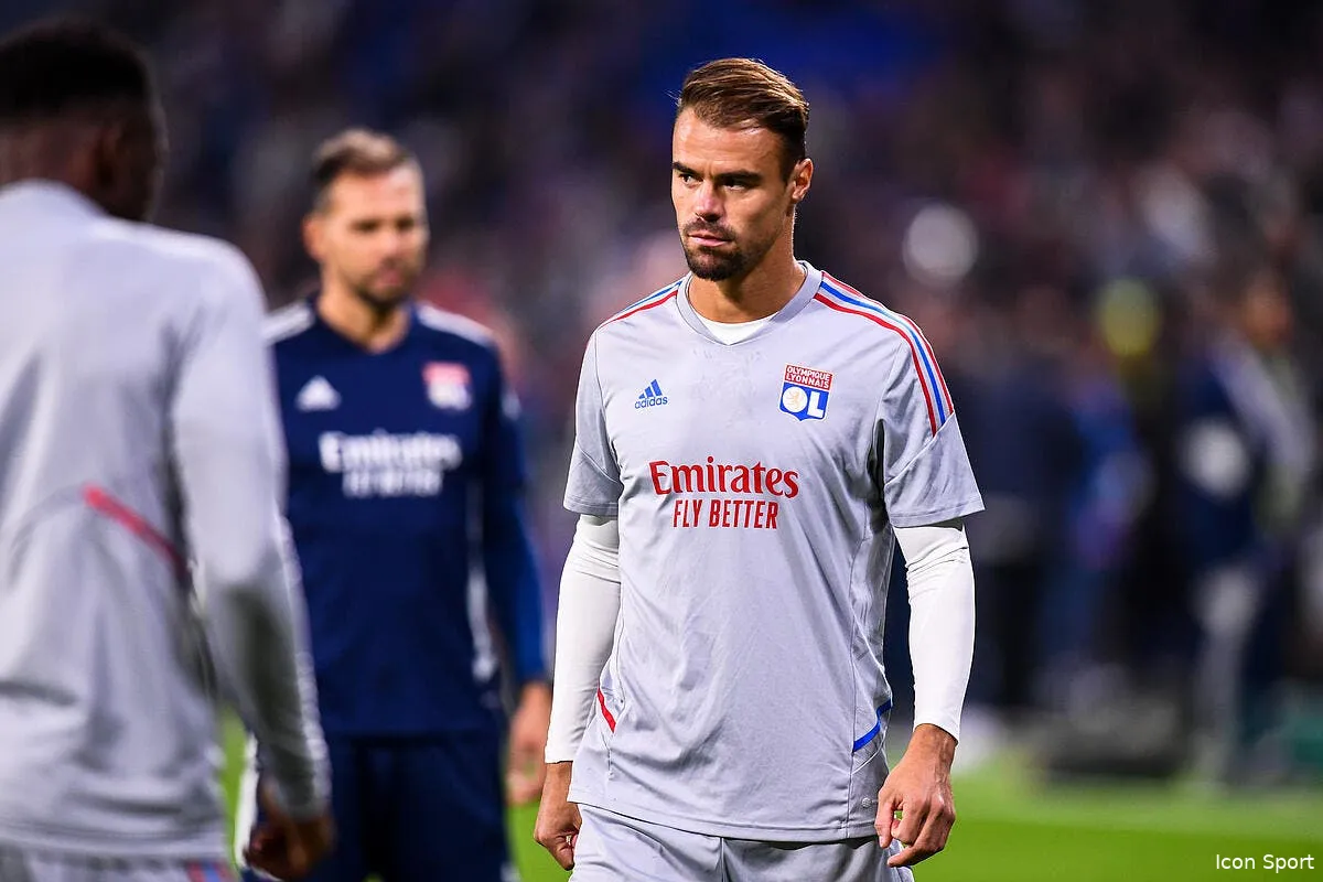 ol un defenseur central la priorite de blanc icon pl5 1899 352692