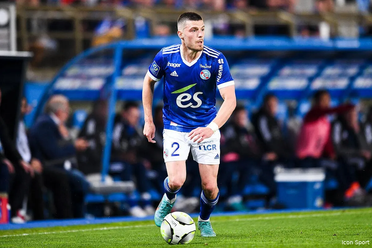 ol un lateral droit recrute fausse joie pour bosz guilbert 4 348741