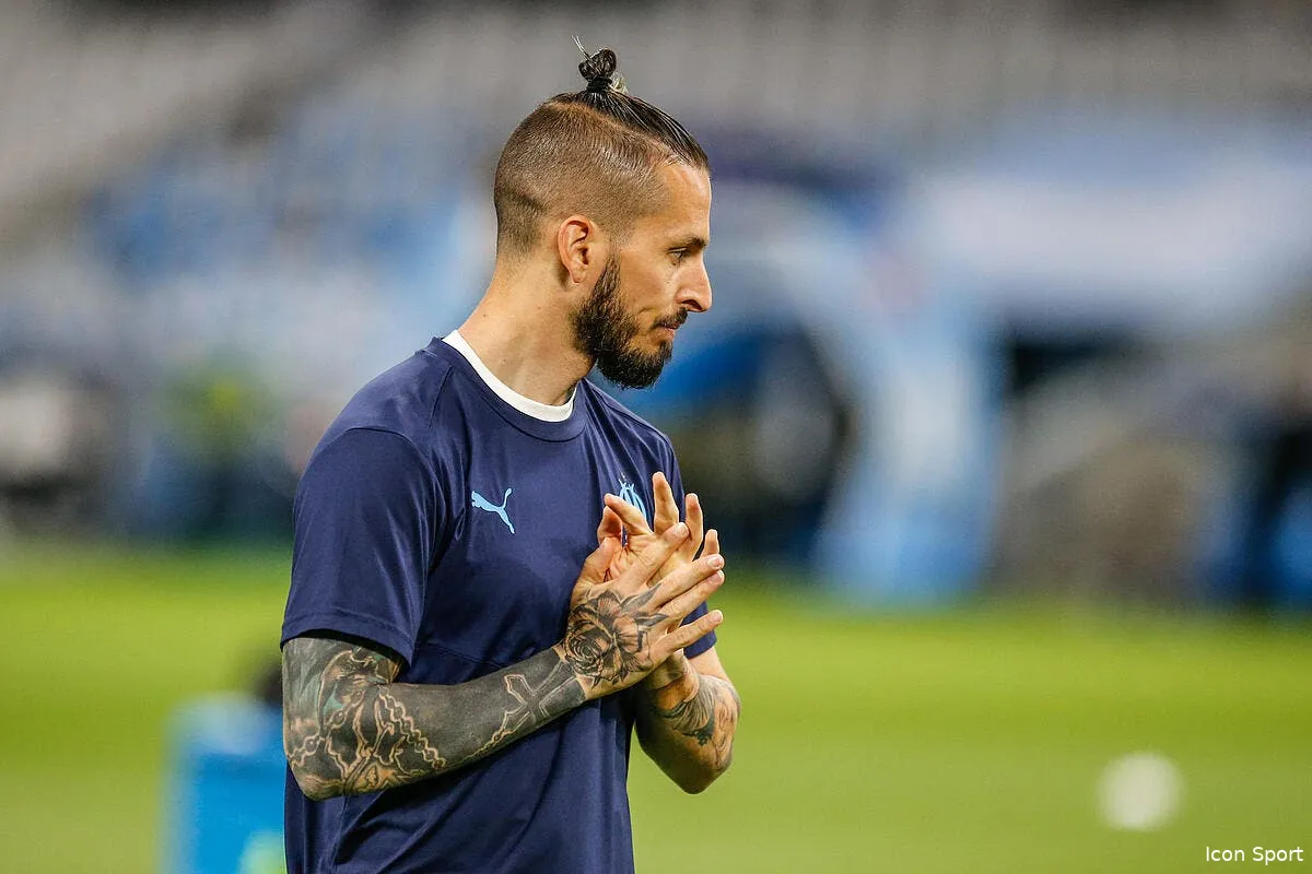 om 7 me le demi flop longoria fixe les prix icon d1r9961 316043