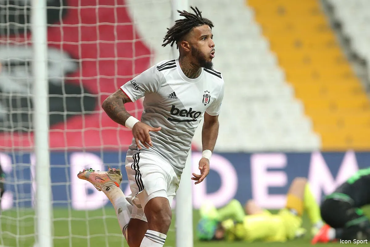 om 7 me pour un lateral ce n est pas lirola icon seskim fc besiktas v konyaspor 070221 155 317153