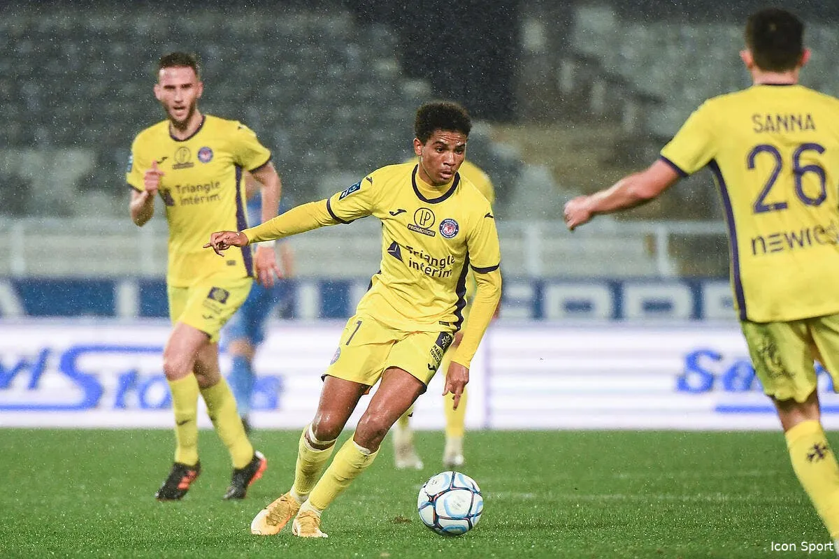 om adli devient tout rouge en parlant de marseille icon dib 020221 11 43 306831