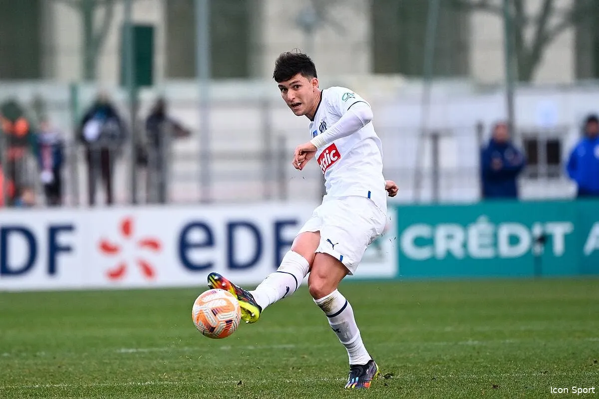 om balerdi a l ajax longoria n en veut pas icon adim 070123 34 040 355692