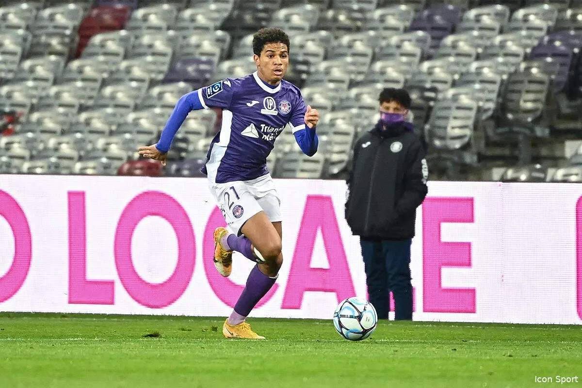 om c est un coup de foudre longoria veut toujours adli icon dim 1023 310159