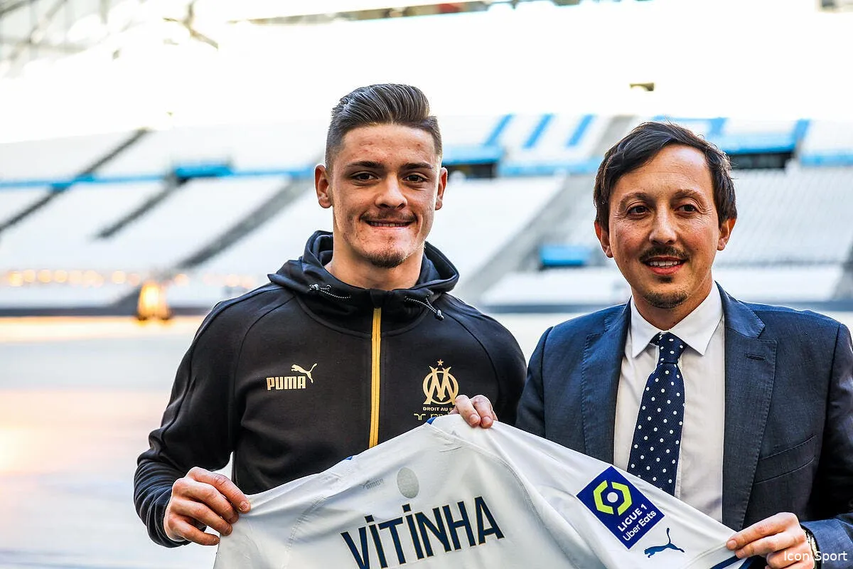 om c est une folie riolo met un taquet enorme a longoria iconsport 169857 0071 374939