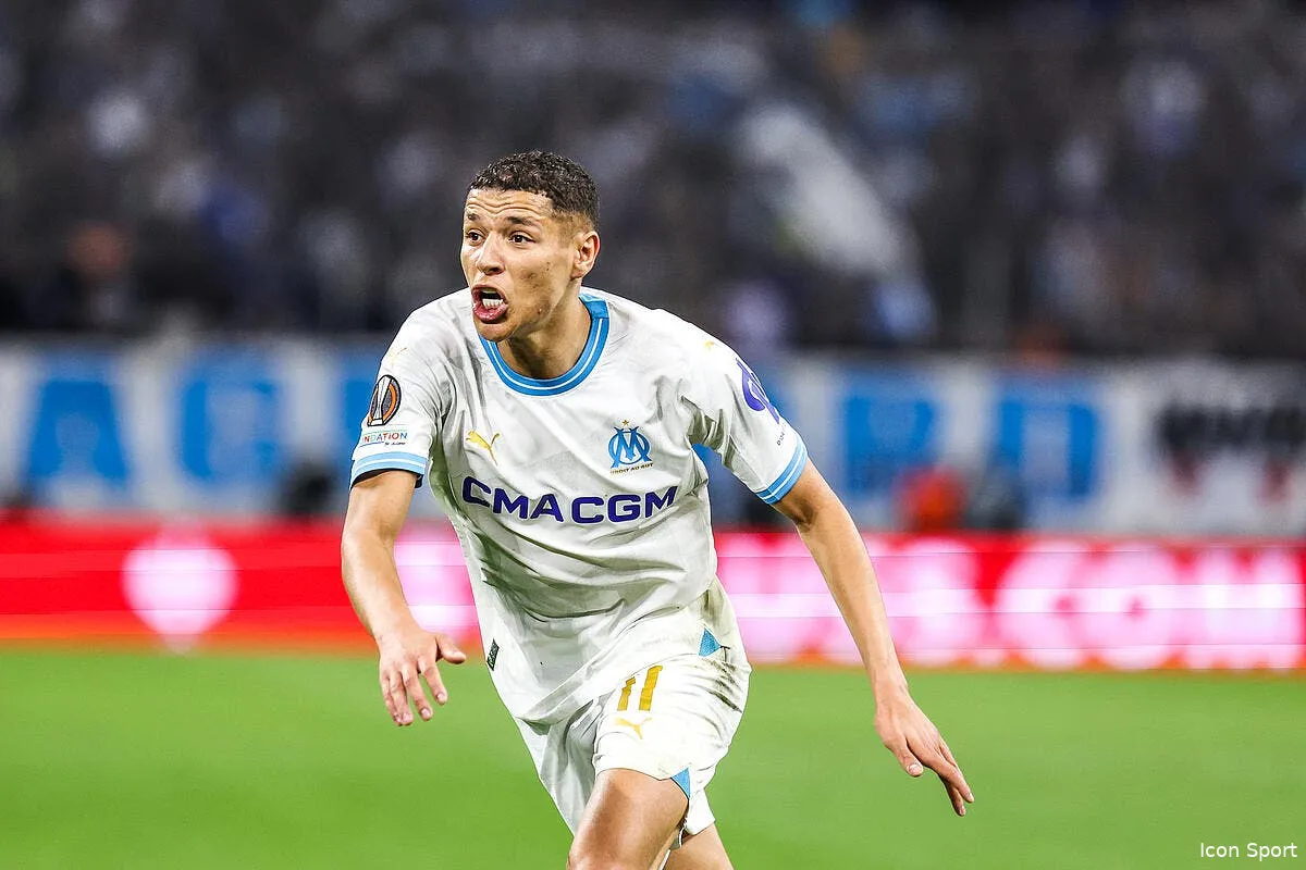 om de zerbi sans pitie il chasse brutalement deux joueurs iconsport 217027 0234 379752