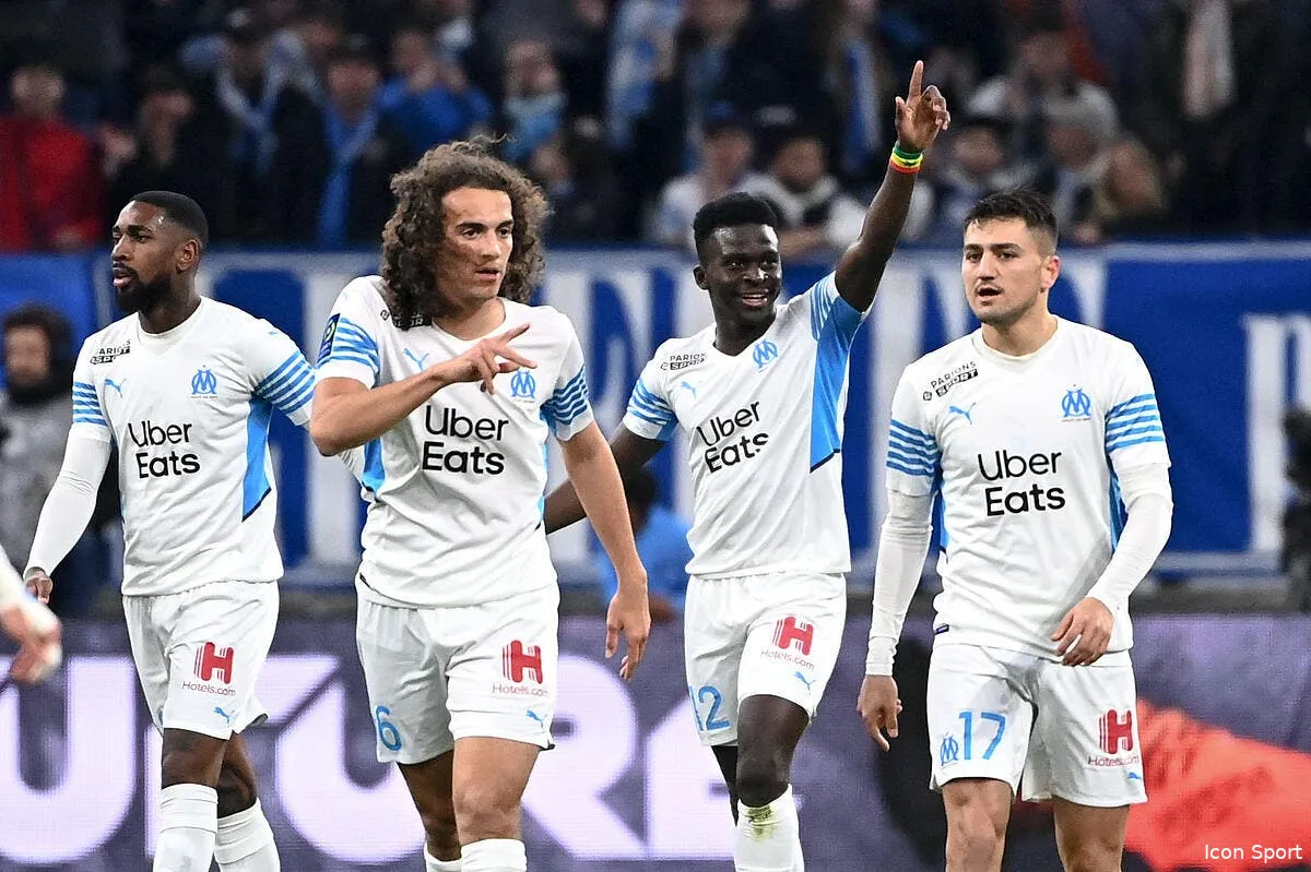 om dieng maltraite longoria lui fait la morale icon adim 100422 34 078 347077