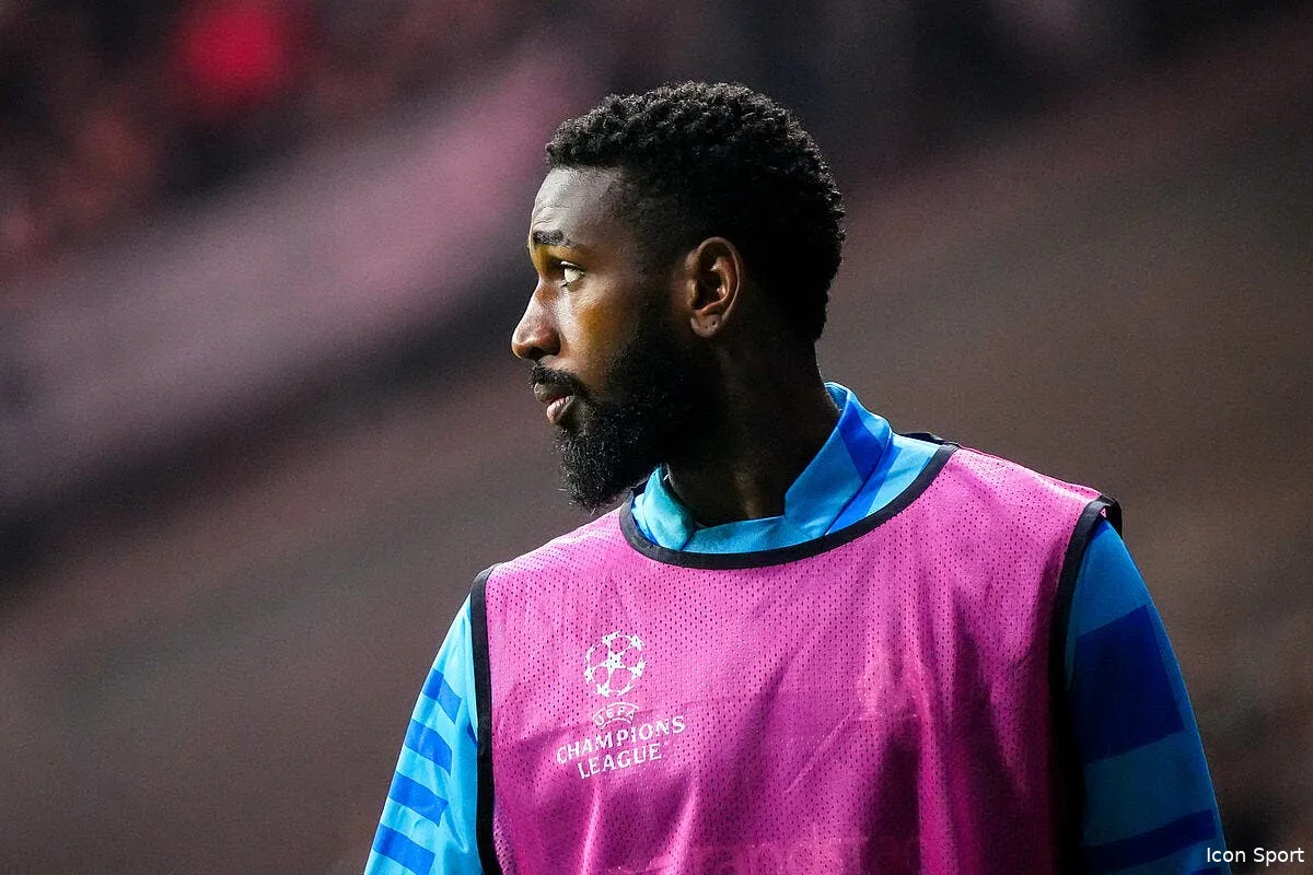 om flamengo accuse frontalement longoria pour gerson icon 26102022 dsc4045 353970