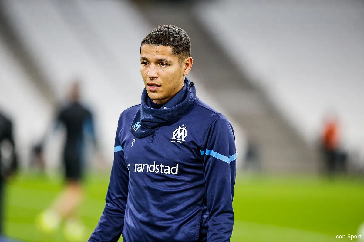 om harit en plein doute son avenir est flou icon d1r1306 333393