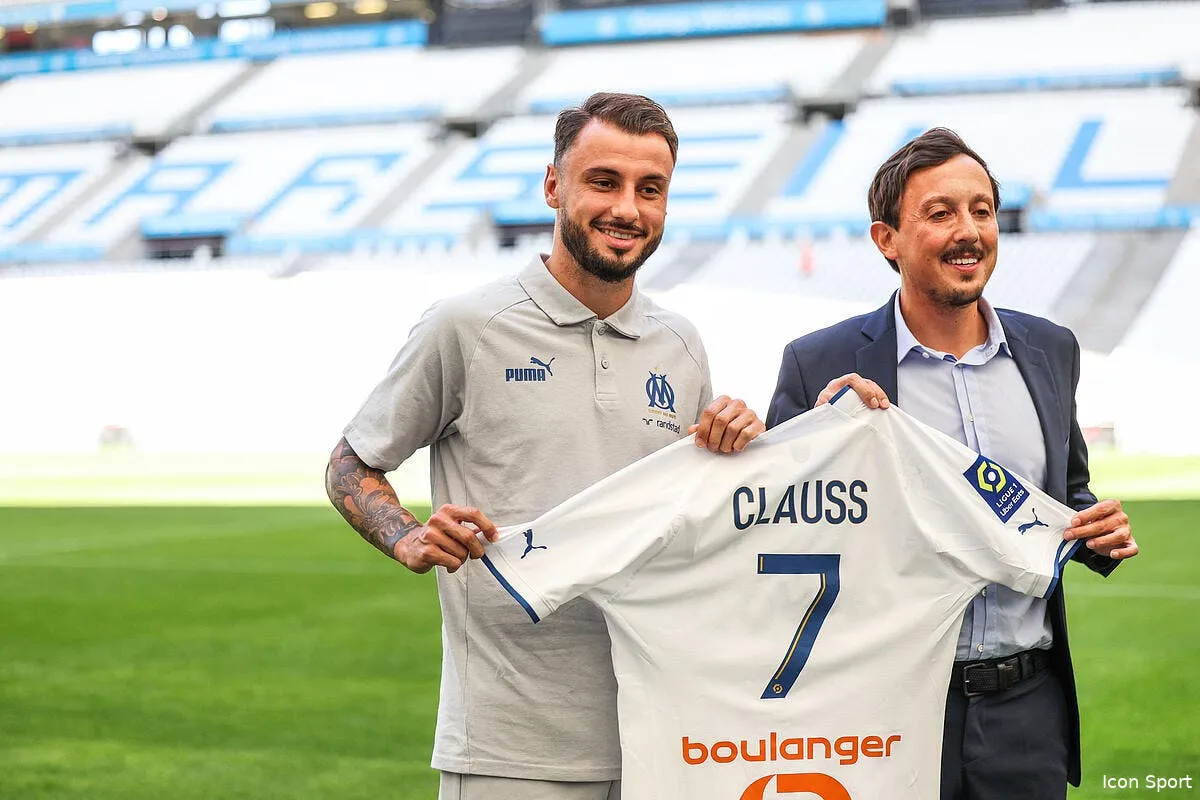 om jonathan clauss recoit un avertissement en direct icon fid 5055 371635