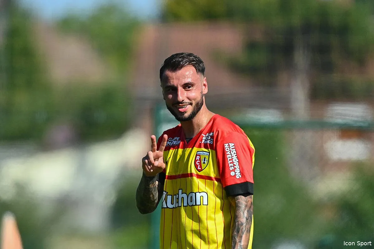 om jonathan clauss transfere a marseille negociations lancees icon dib 080722 10 56 345203