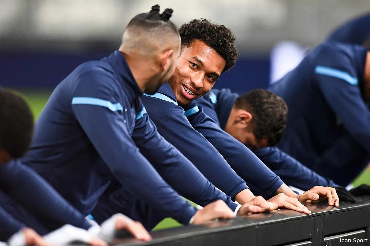 om kamara ne dit pas non a un depart cet hiver icon 019148 0083 332619