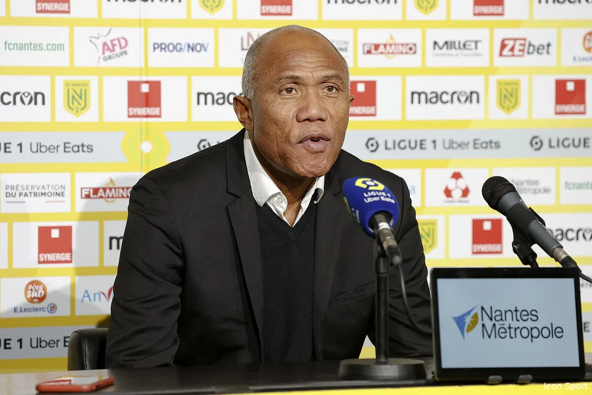 om kombouare reclame son temps de travail manquant icon lr69129 356527