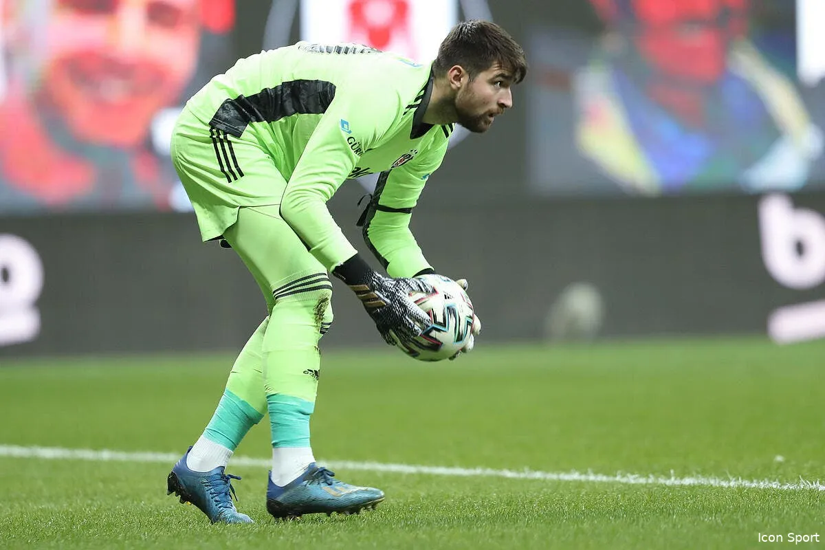 om l heritier de mandanda identifie en turquie icon seskim hc besiktas v trabzonspor 310121 13 308709