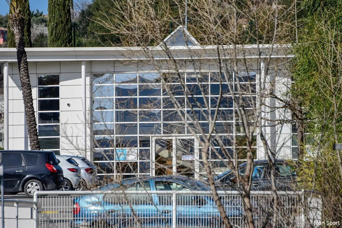 om les condamnations tombent un pur scandale icon dw54044 309893