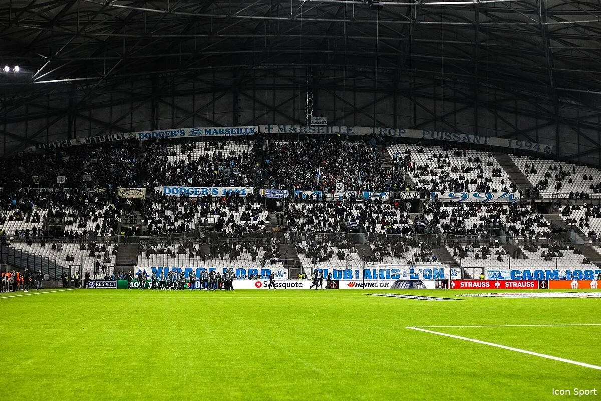 om les enfants recales le virage nord ferme contre feyenoord icon jpiv1763 339823